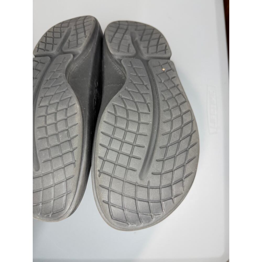 OOFOS OOahh Recovery Slides Womens 7 Men’s 5 Black Sandals OOfoam Foam Slip On - Picture 8 of 10